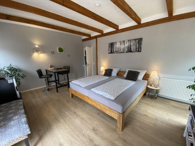 Grosses Doppelzimmer Mit Eigenem Bad Und Kuehlschrank, Frisch Saniert Friedrichskoog Luaran gambar